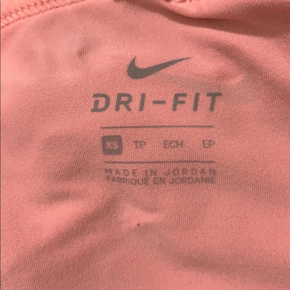 NWOT Nike tank - Picture 5 of 5